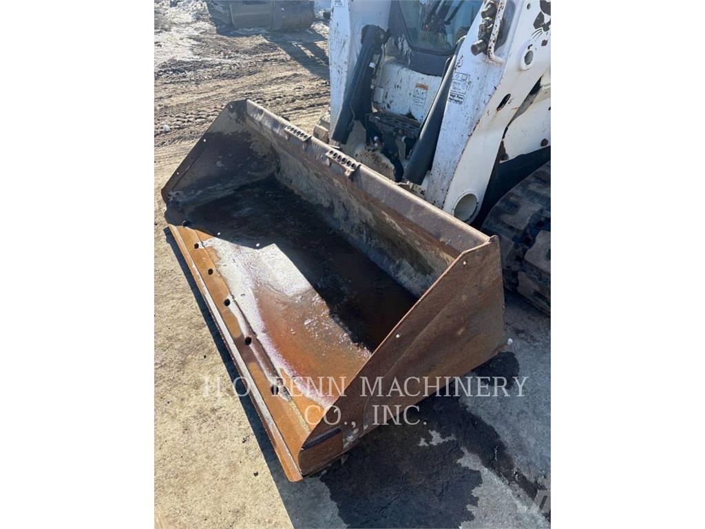 Bobcat T870 Crawler loaders