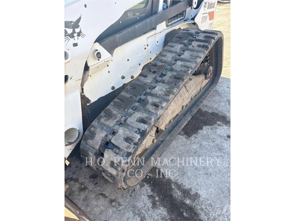 Bobcat T870 Crawler loaders