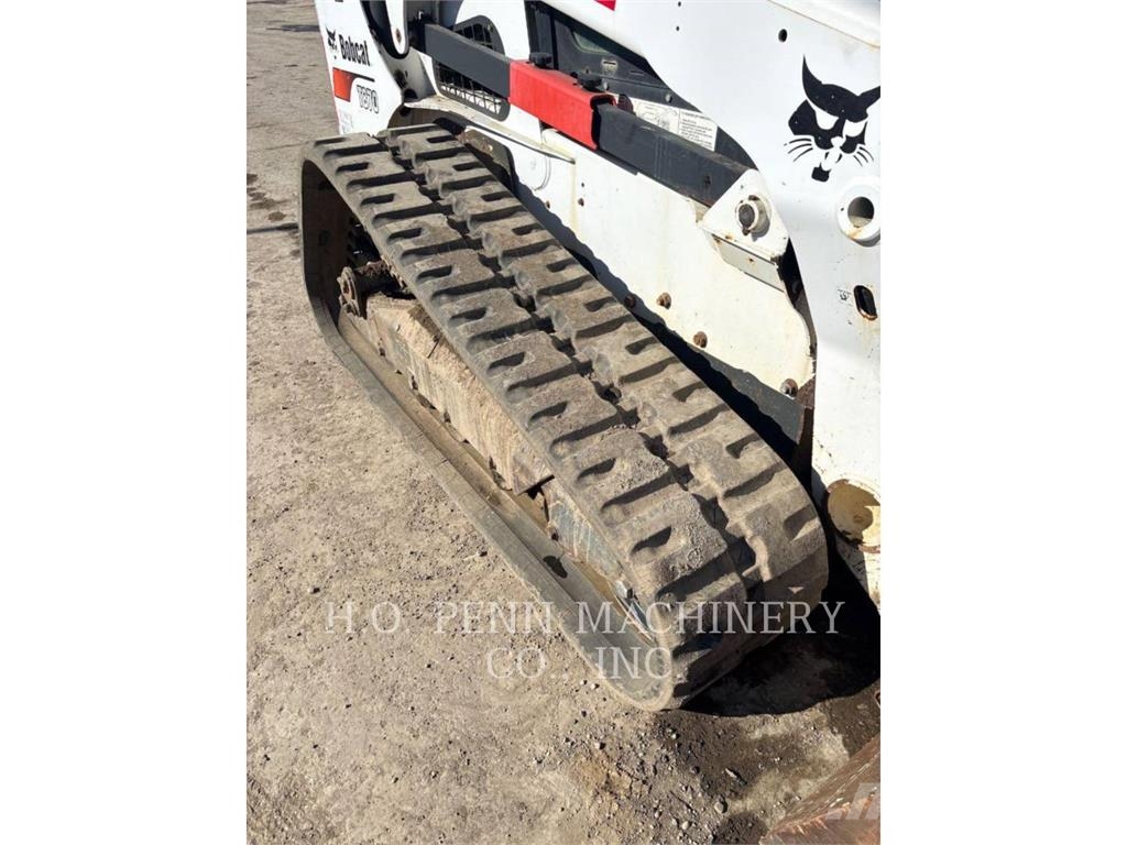 Bobcat T870 Crawler loaders