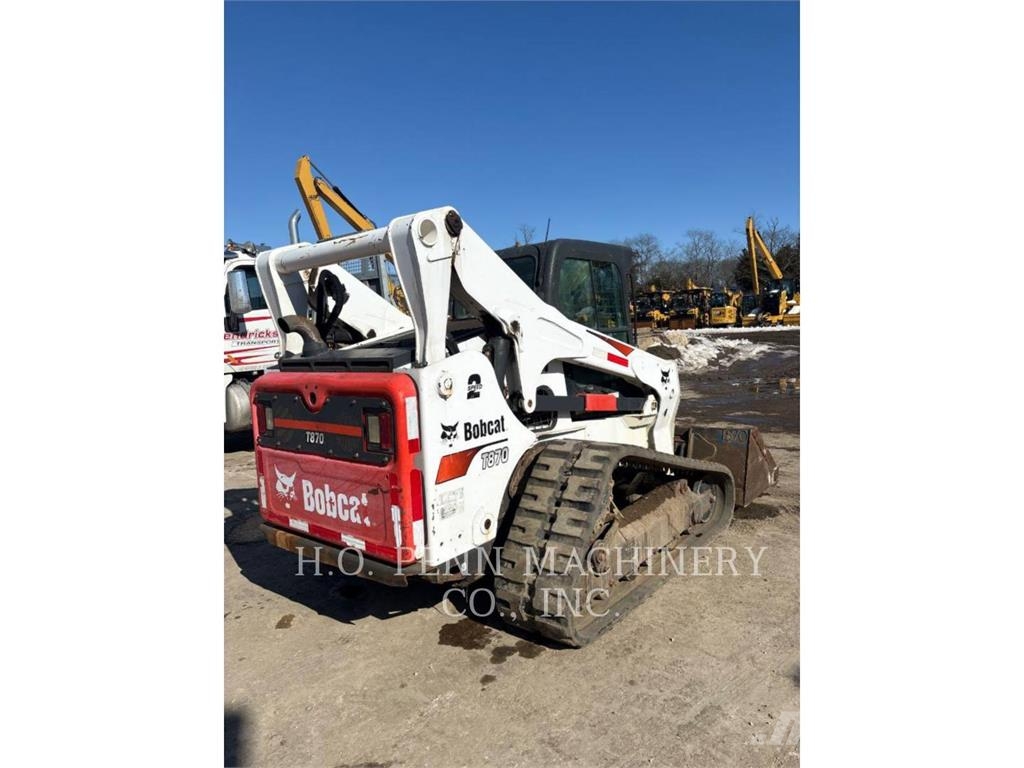 Bobcat T870 Crawler loaders