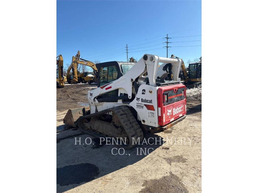 Bobcat T870 Crawler loaders