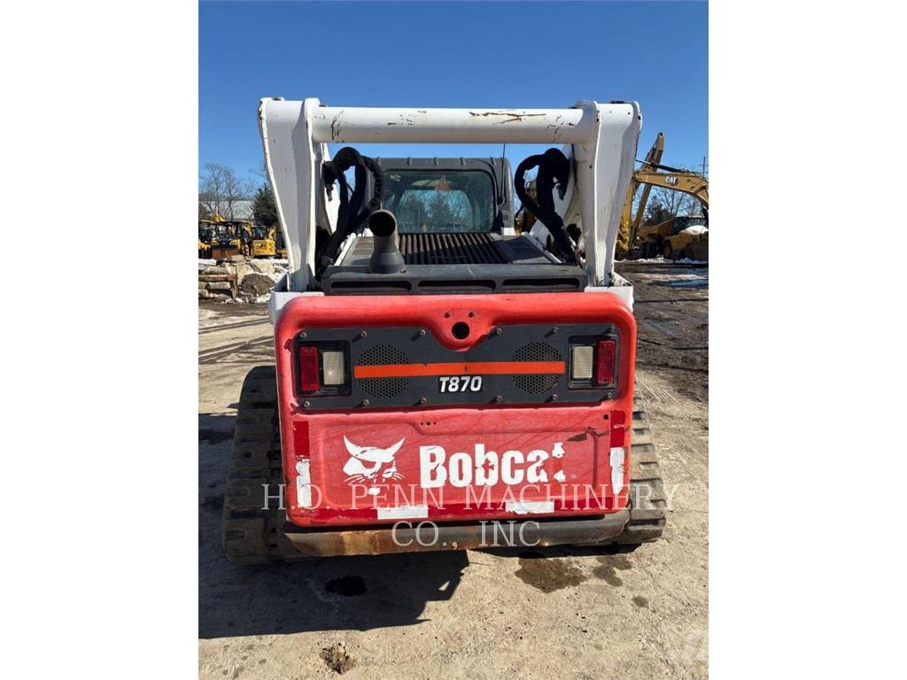 Bobcat T870 Crawler loaders
