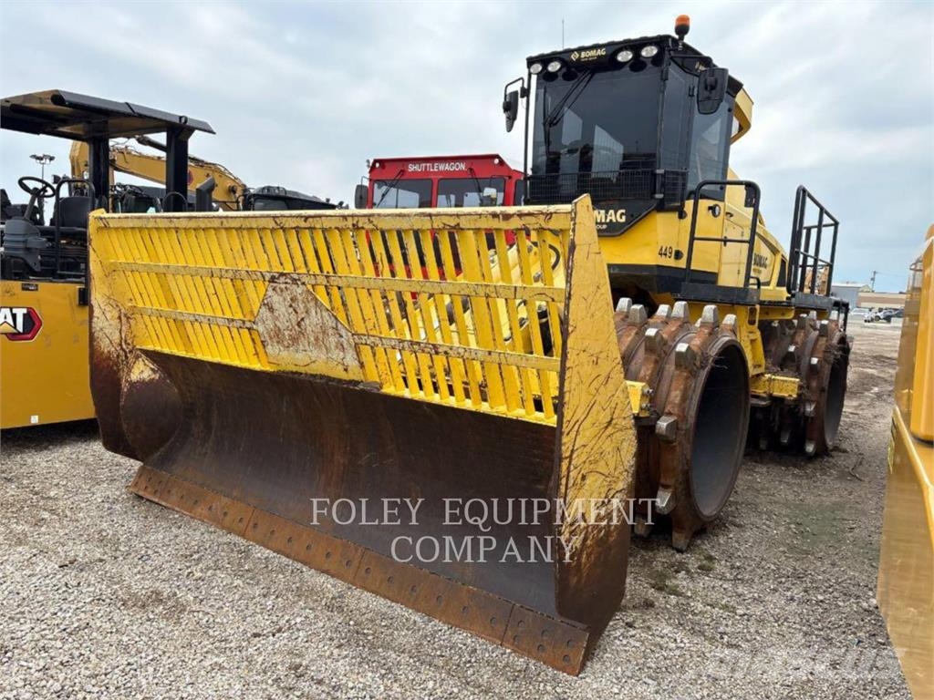 Bomag BC473RB4N Pinnasetihendajad