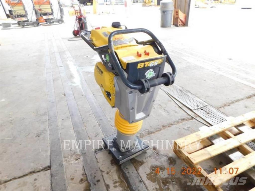 Bomag BT65 Læssemaskiner på hjul