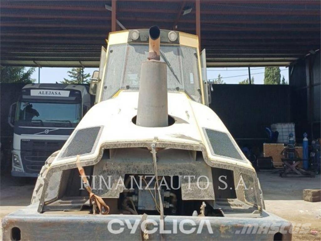 Bomag BW 211 Tek tamburlu silindirler