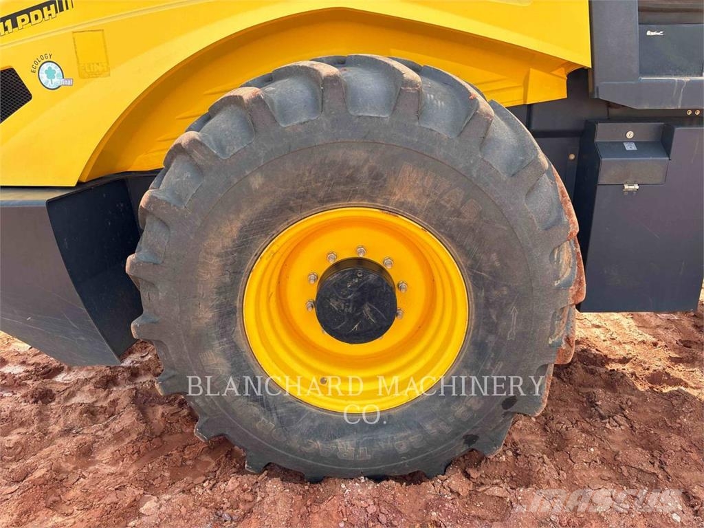 Bomag BW211 PHD Soil compactors
