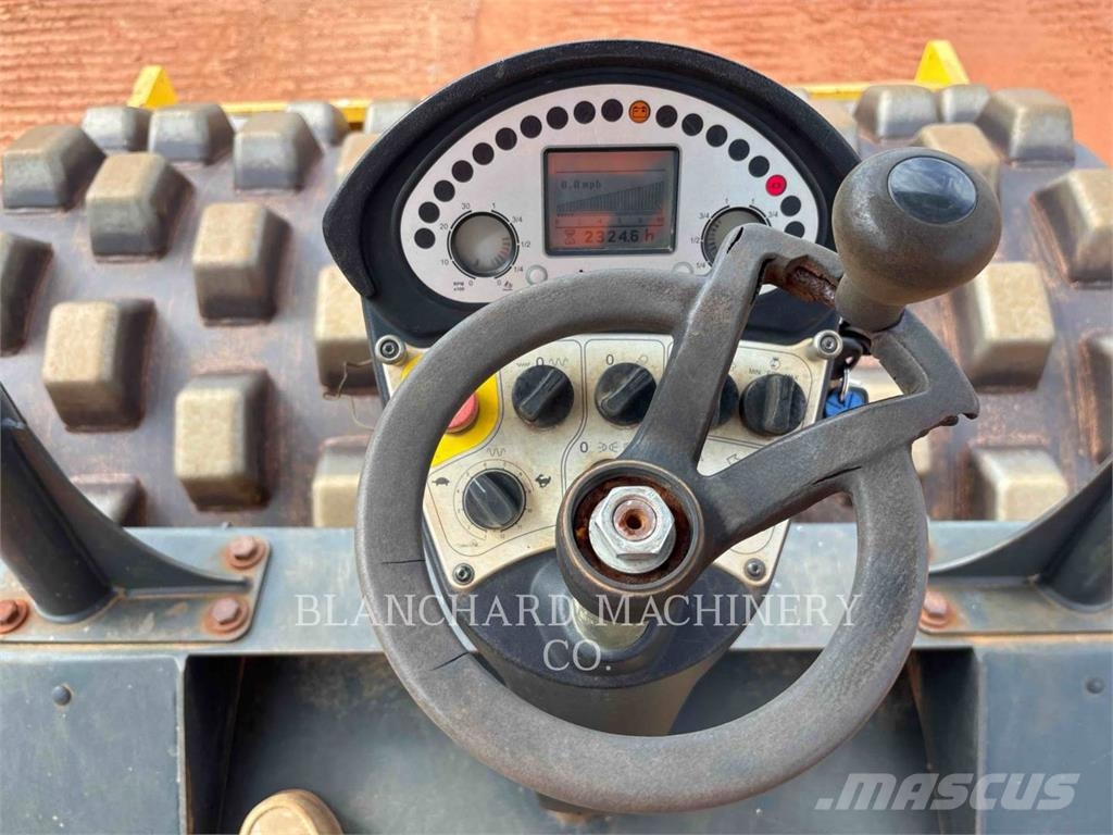 Bomag BW211 PHD Soil compactors