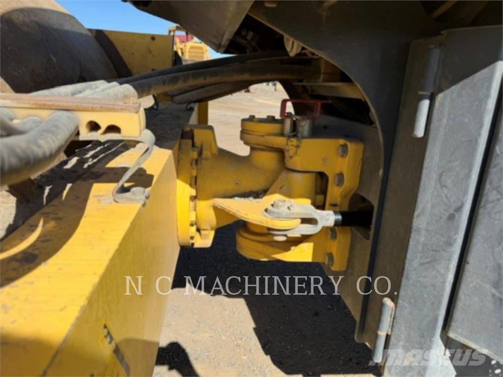 Bomag BW213 Asfalta klājēji