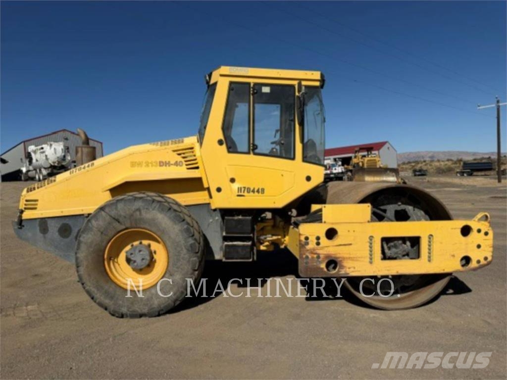 Bomag BW213 Asfalta klājēji