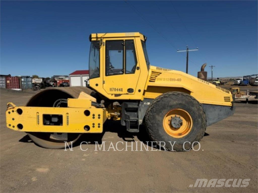 Bomag BW213 Asfalta klājēji