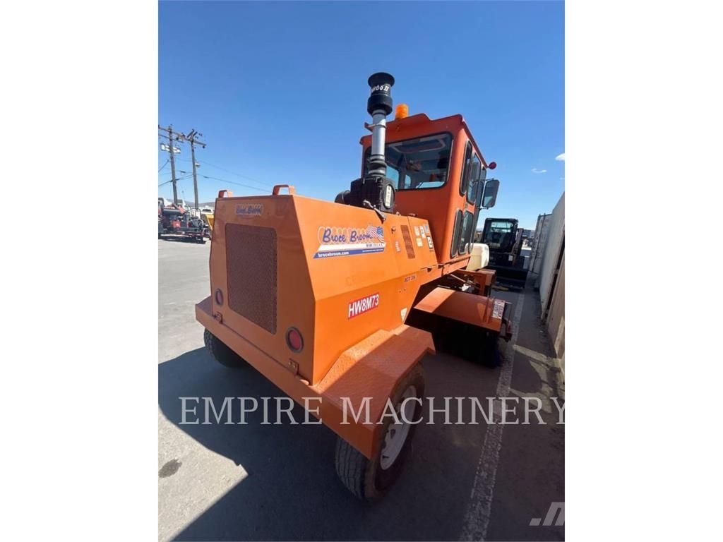 Broce CR350D BR Вакуумные уборочные машины