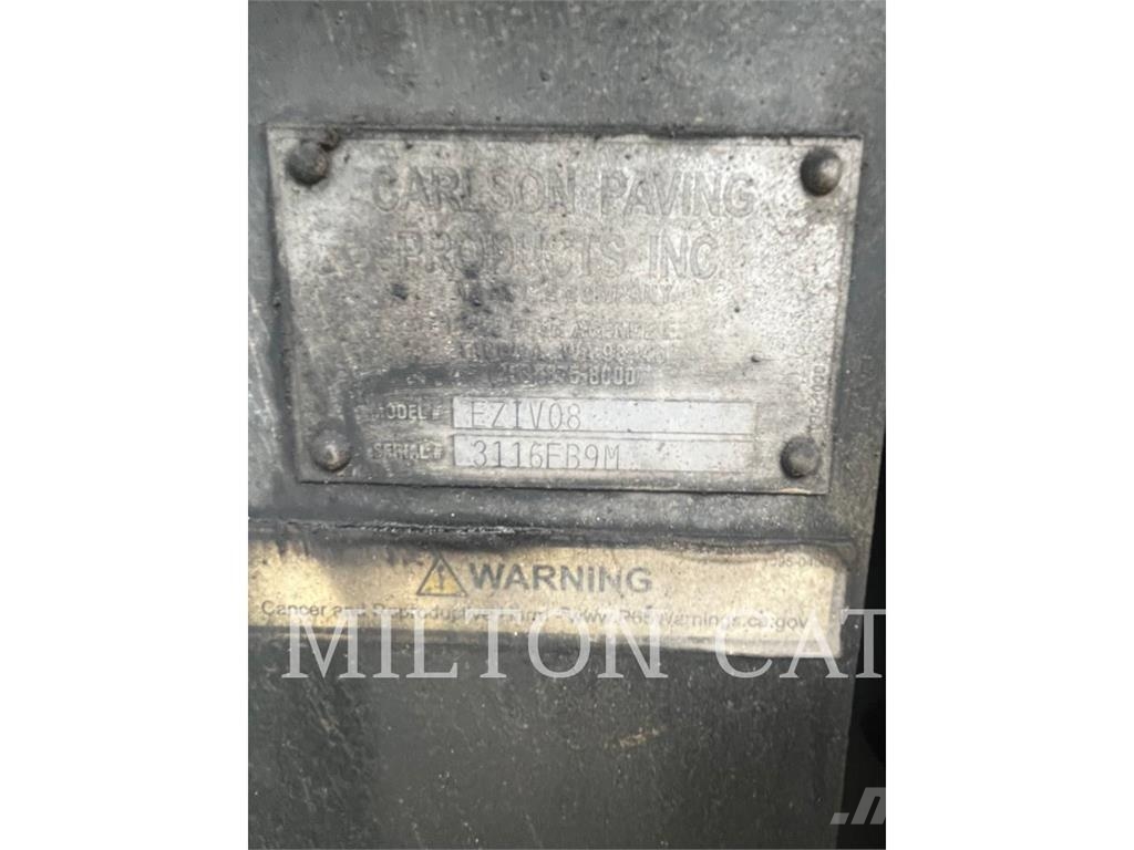 Carlson AP655F/AP600F 8 CARLSON SCREED Автогудронаторы