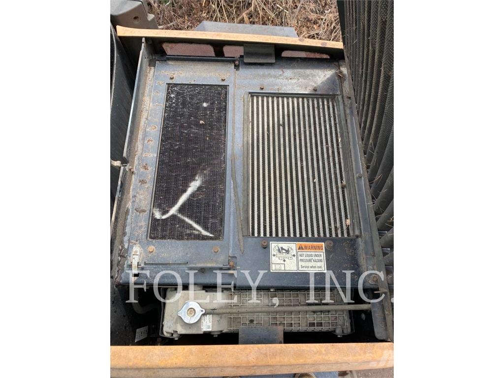 CASE 821F Φορτωτές με λάστιχα (Τροχοφόροι)