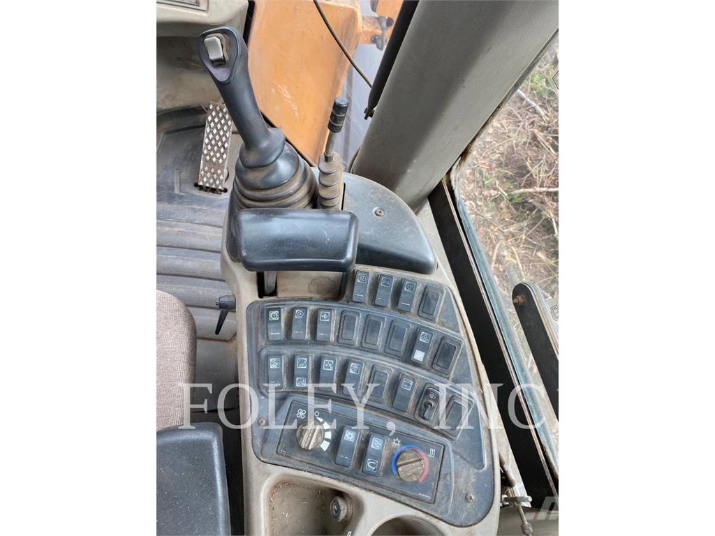CASE 821F Φορτωτές με λάστιχα (Τροχοφόροι)