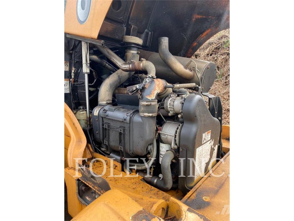 CASE 821F Φορτωτές με λάστιχα (Τροχοφόροι)