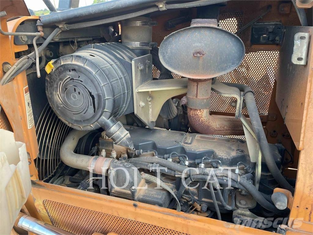 CASE 850L Telaketjupuskutraktorit