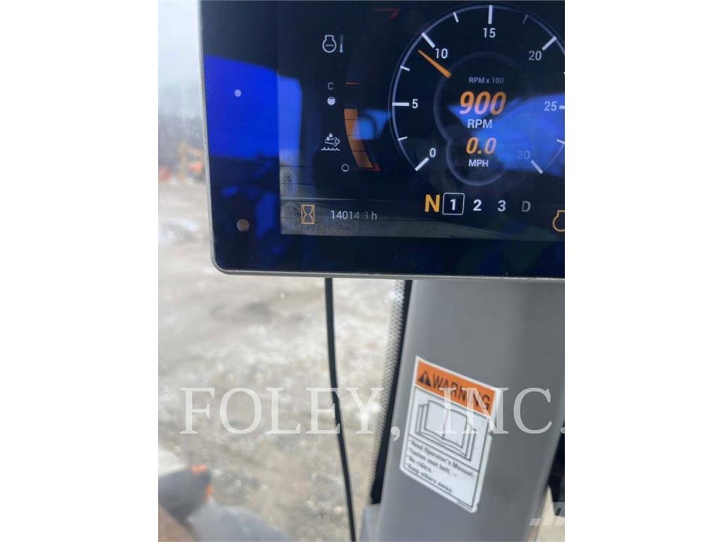 CASE 921G Колесни товарачи