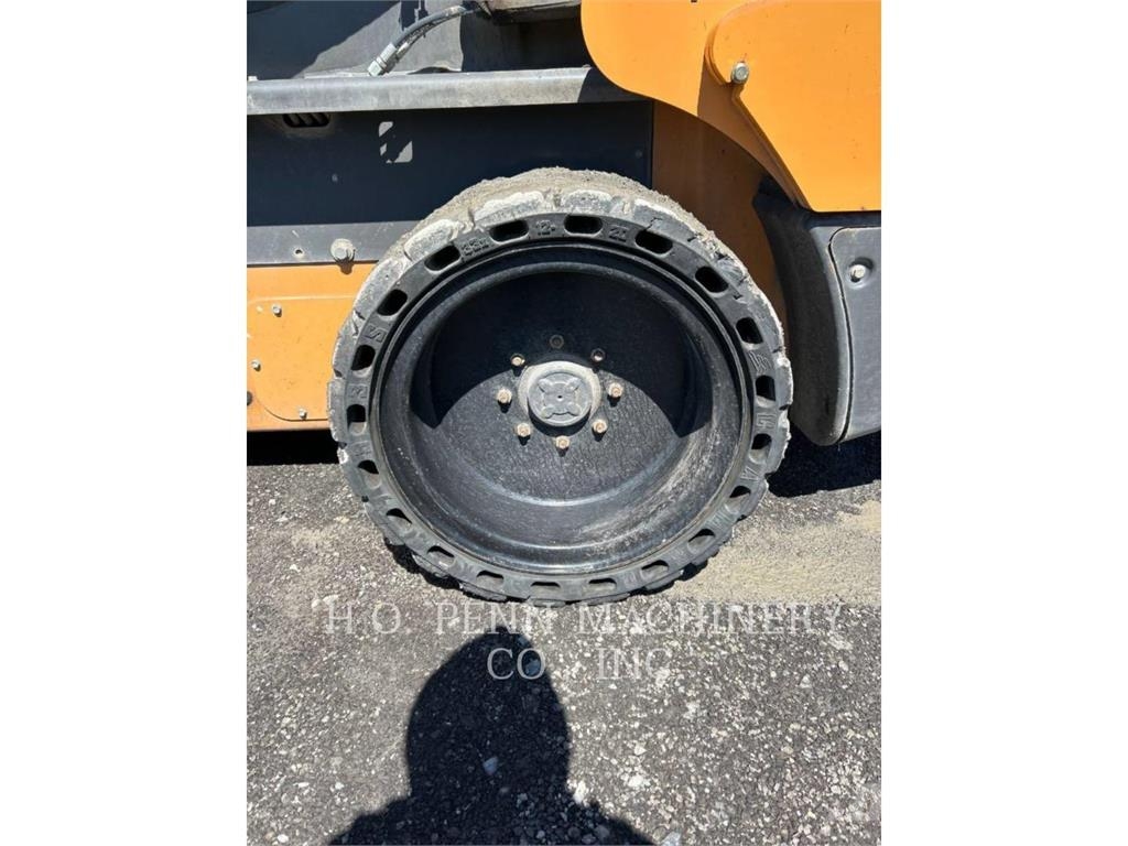 CASE SV340 Skid steer loaders