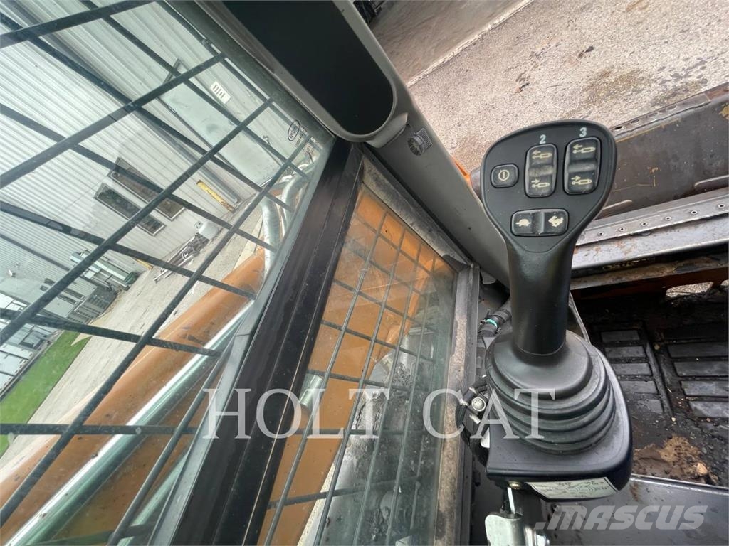CASE SV340B Chargeuse compacte