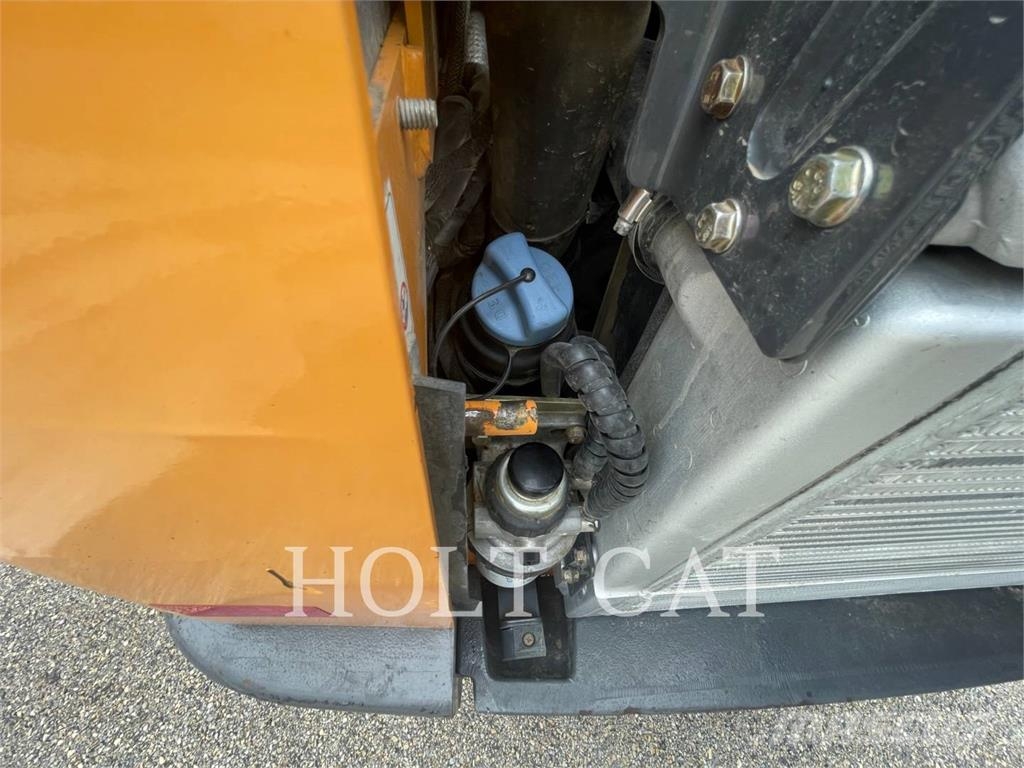 CASE SV340B Chargeuse compacte