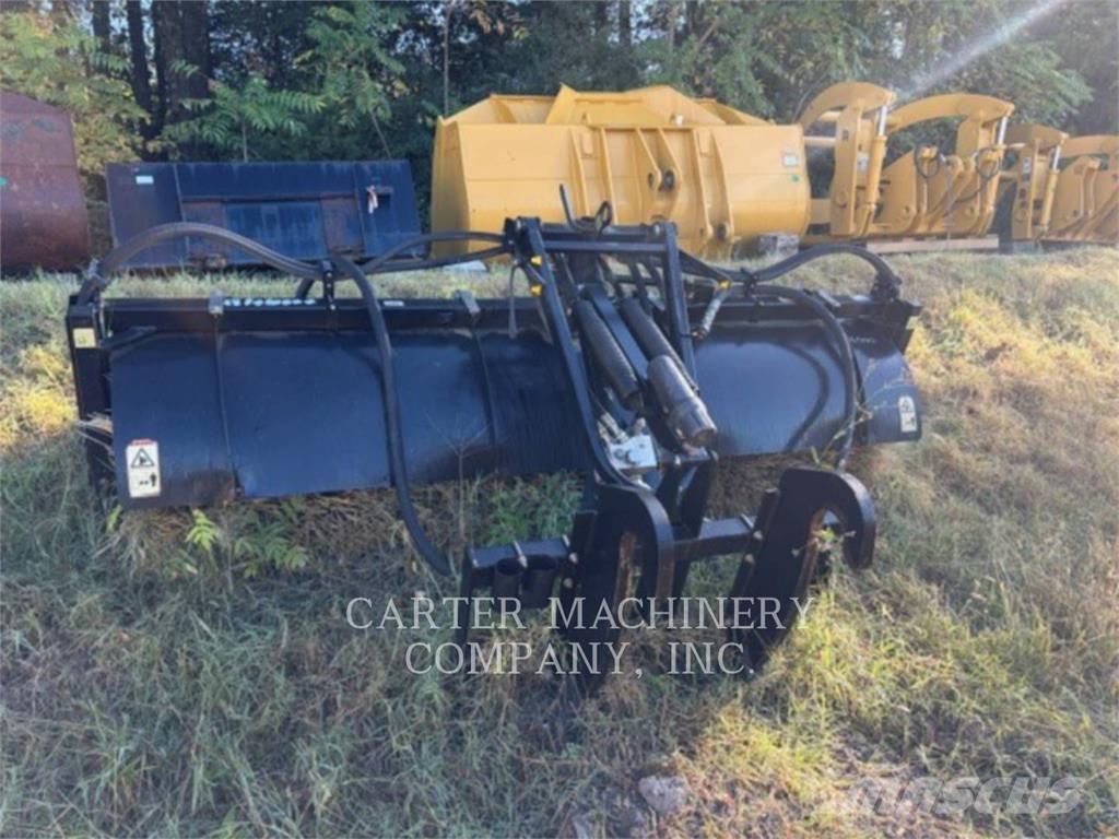 CAT Articulated boom lifts
