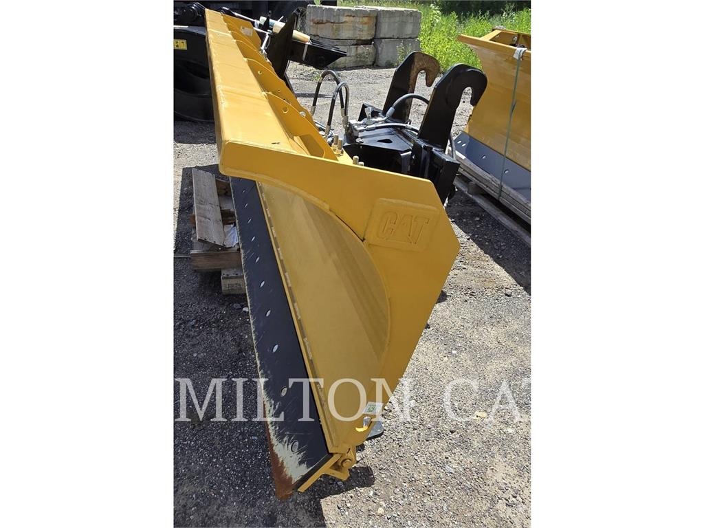 CAT 12 SNOW PLOW, IT قاذفات الجليد