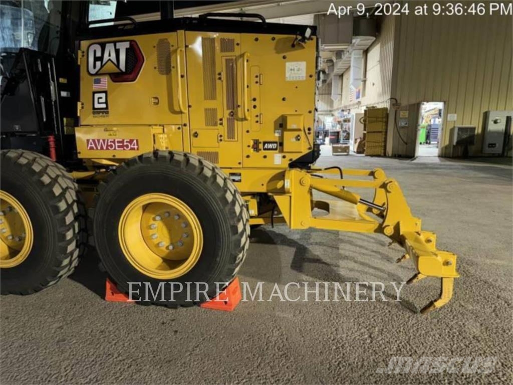 CAT 120-14 AWD Gréderek