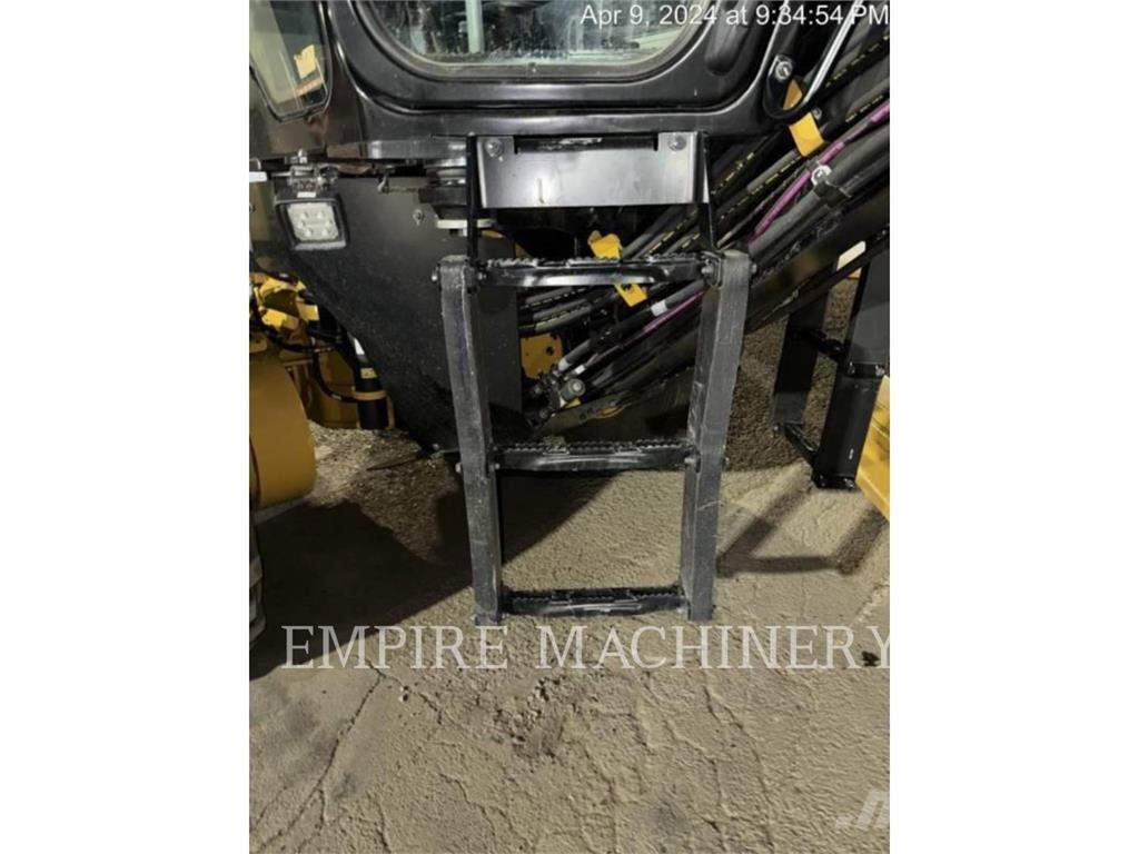 CAT 120-14 AWD Gréderek