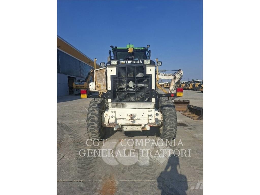 CAT 120M Greyderler