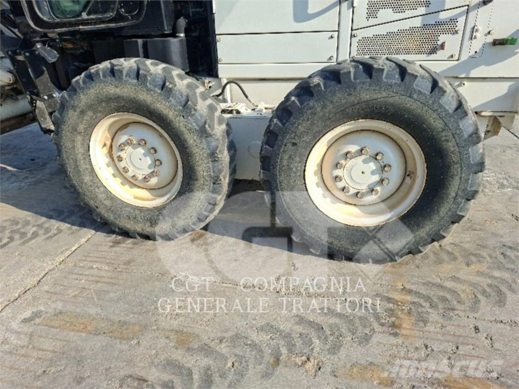 CAT 120M Greyderler