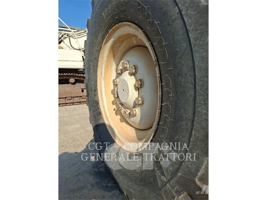 CAT 120M Greyderler