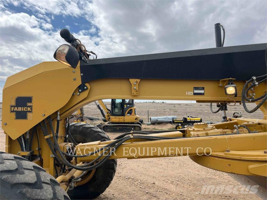 CAT 120M AWD Γκρέιντερς