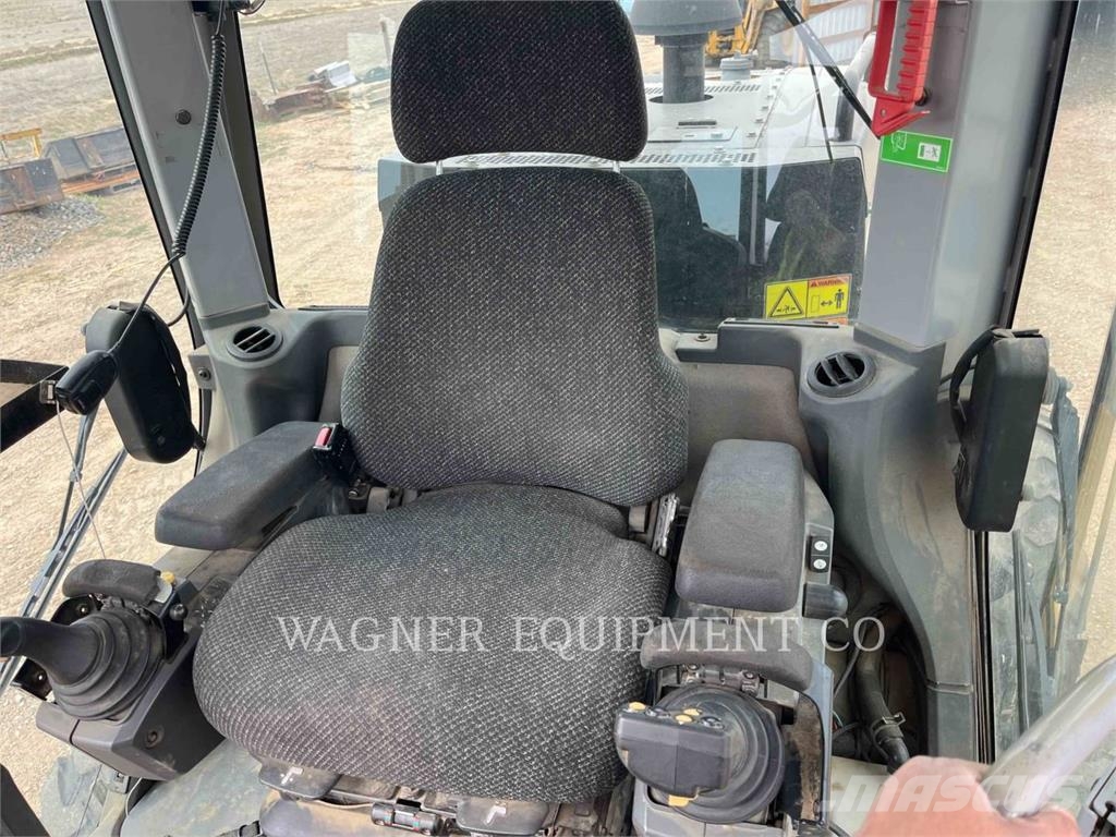 CAT 120M AWD Γκρέιντερς