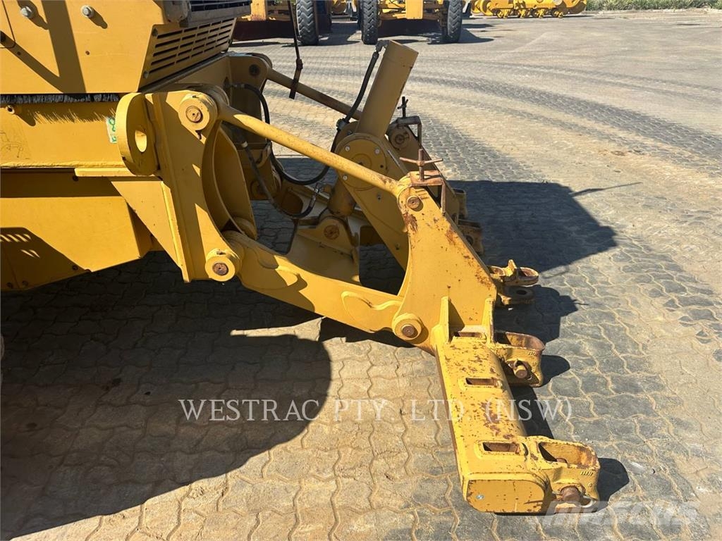 CAT 12M Greiderid
