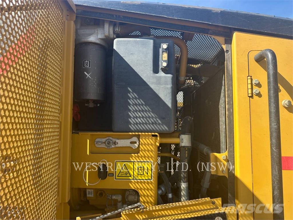 CAT 12M Greiderid