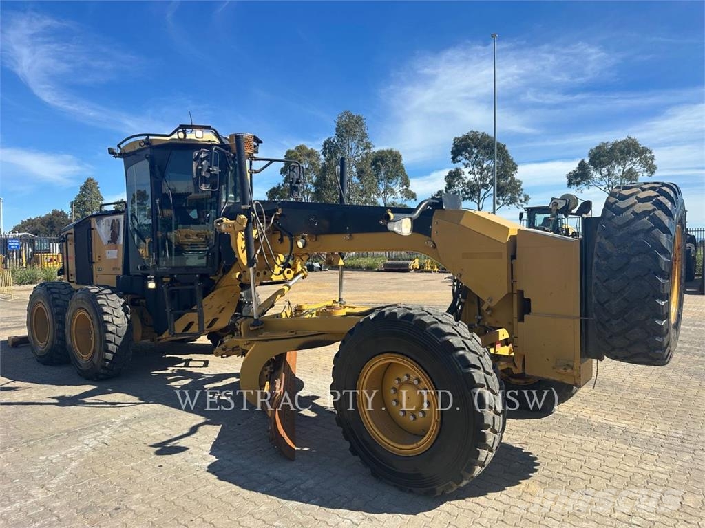 CAT 12M Greiderid