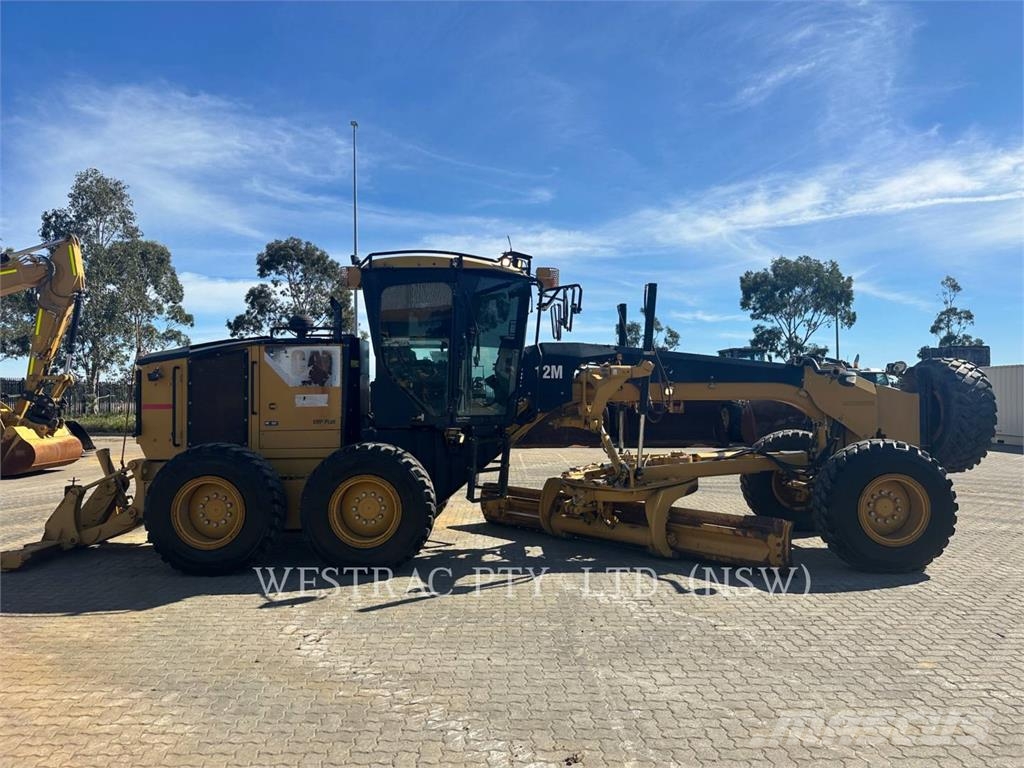 CAT 12M Greiderid