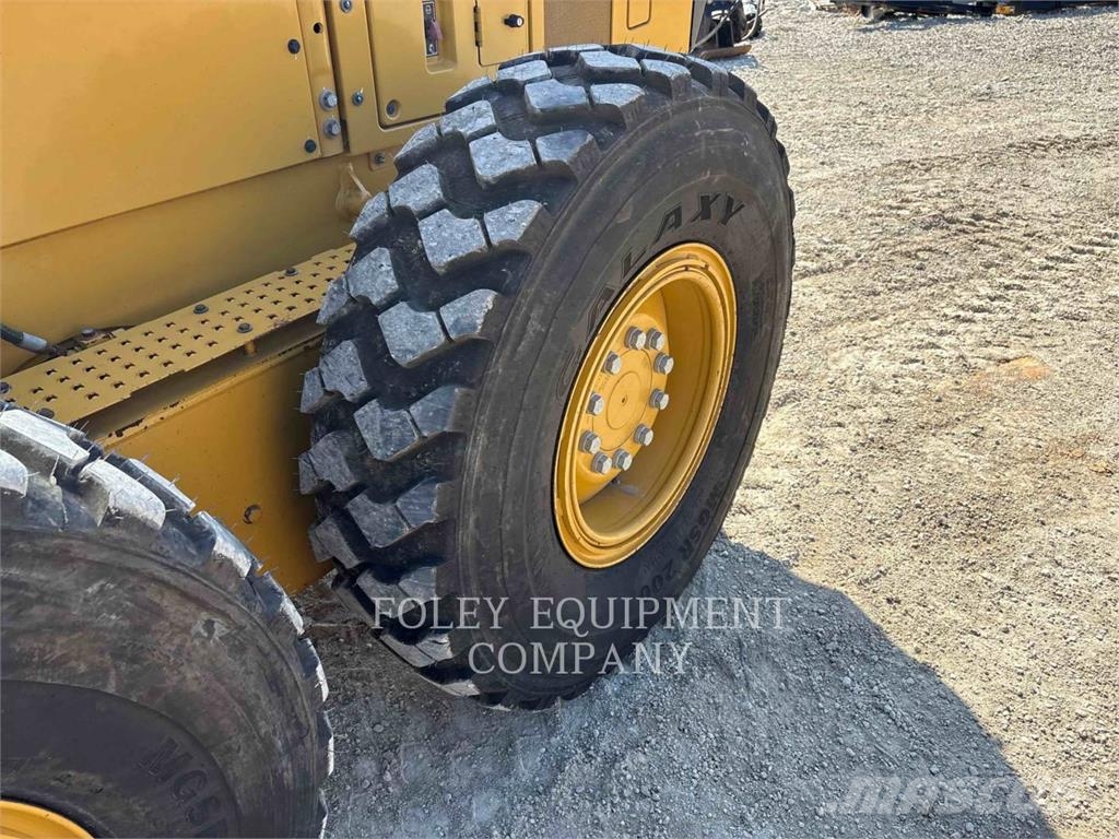 CAT 12M3AWD Grader
