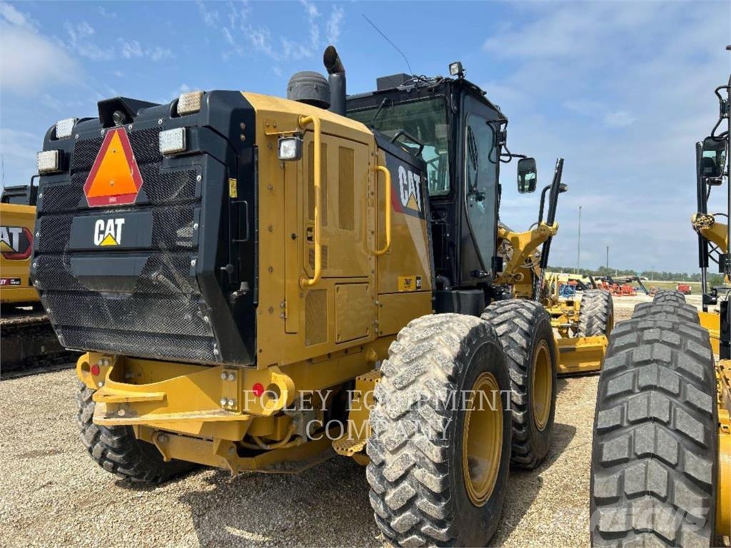 CAT 12M3AWD Грейдери