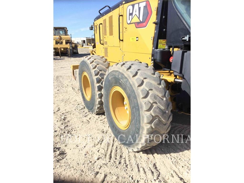 CAT 14 3W معدات تمهيد الطرق