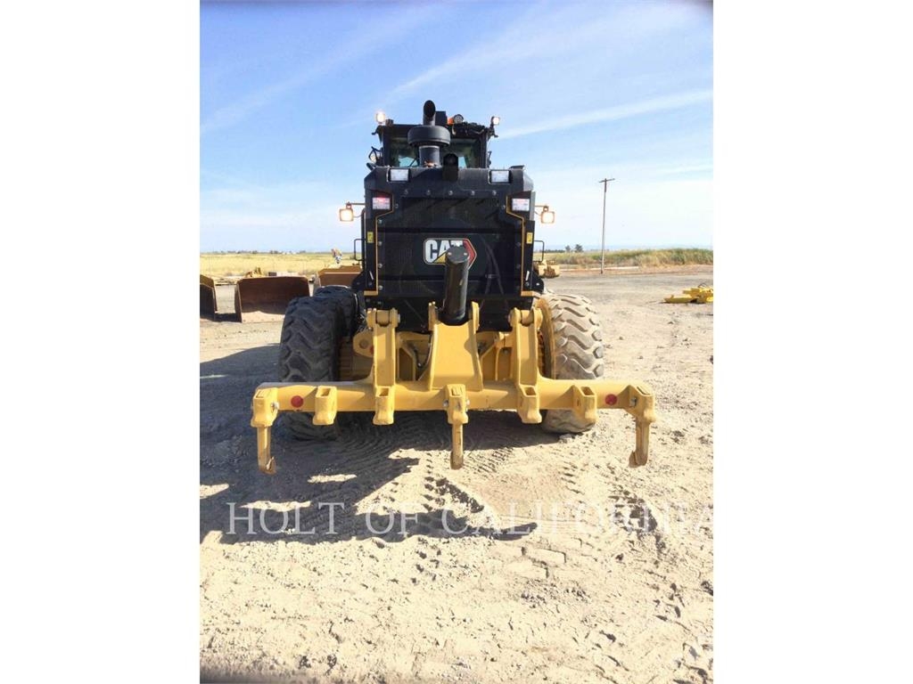 CAT 14 3W معدات تمهيد الطرق