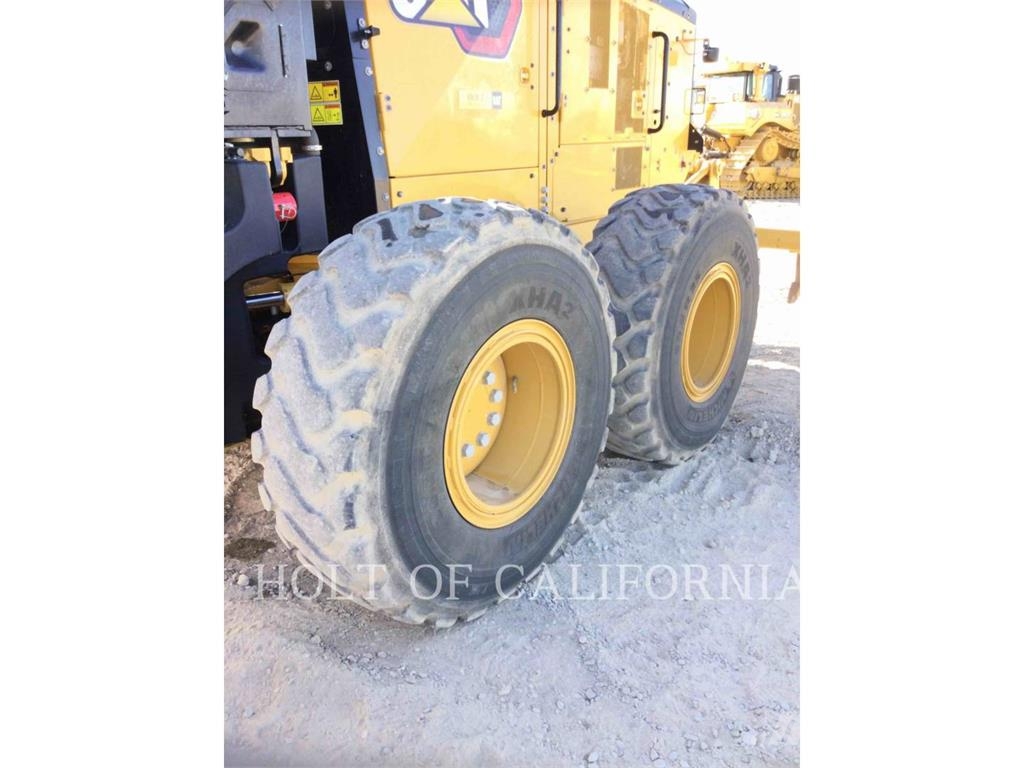 CAT 14 3W معدات تمهيد الطرق