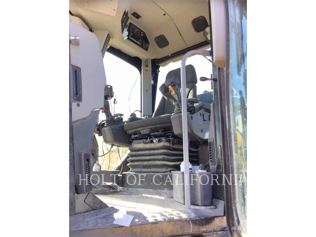 CAT 14 3W معدات تمهيد الطرق