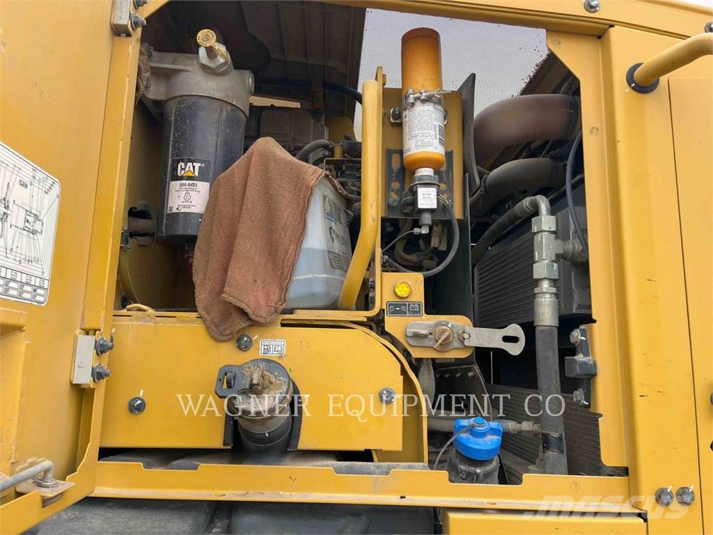CAT 140 Gréderek