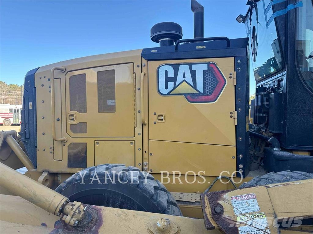 CAT 140 Vejhøvle / Gradere