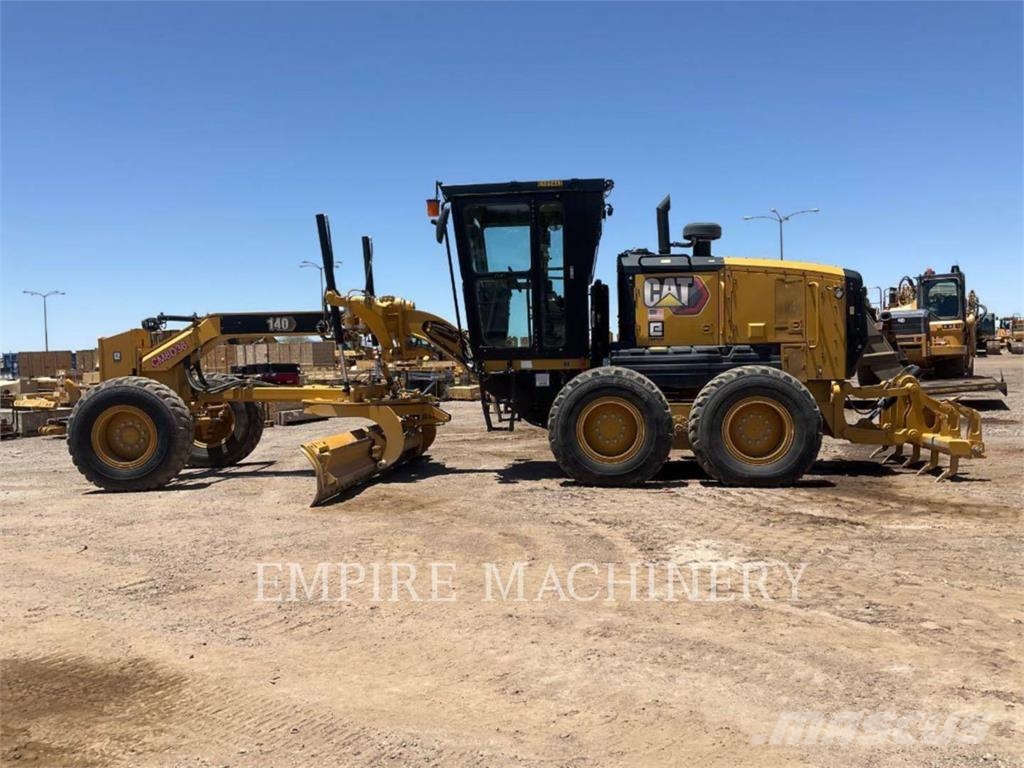 CAT 140-13 Graders