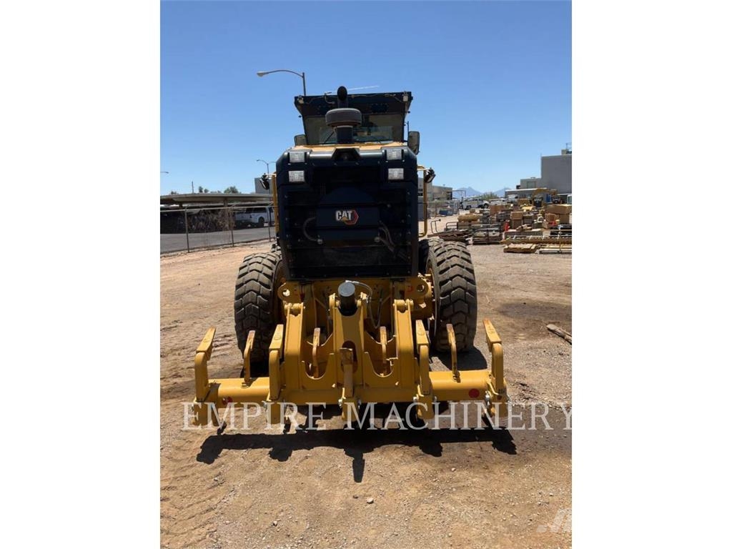 CAT 140-13 Graders