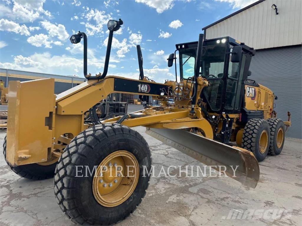 CAT 140-13 Graders