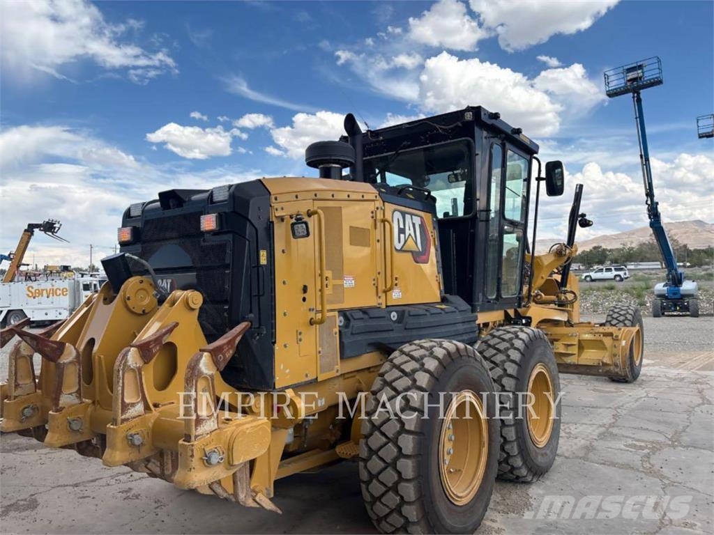 CAT 140-13 Graders