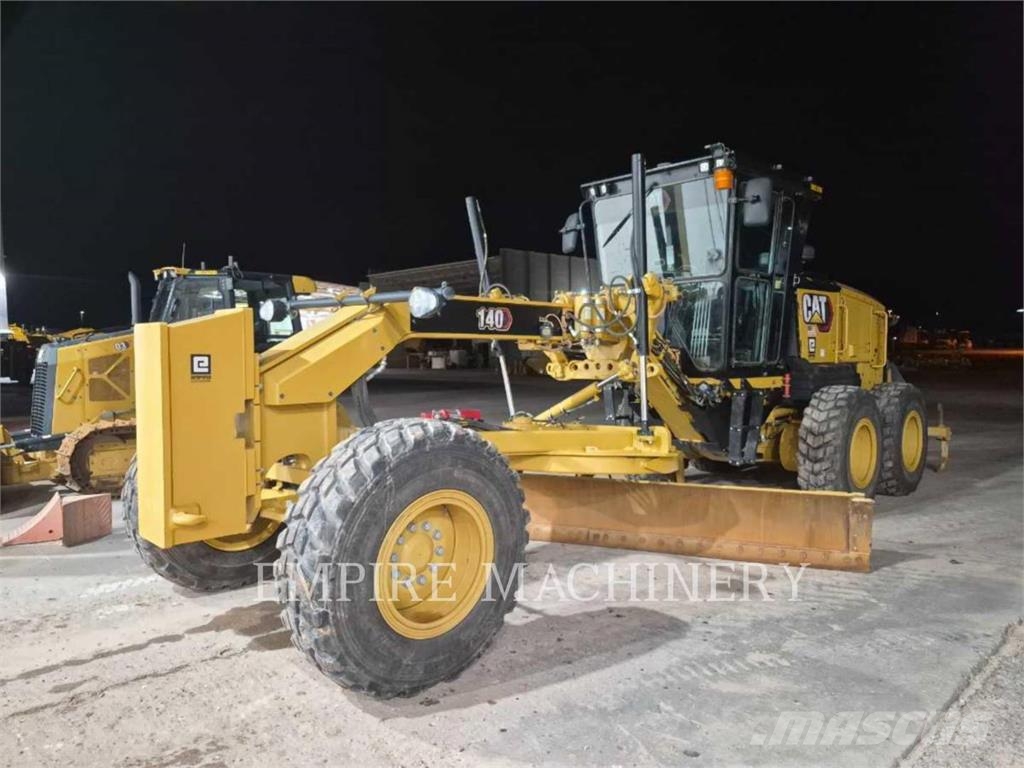 CAT 140-13 Graders